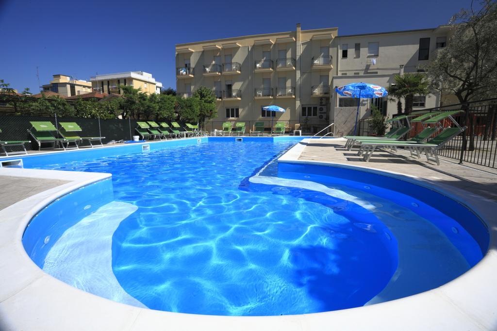 Hotel Vannini Rimini Exterior foto